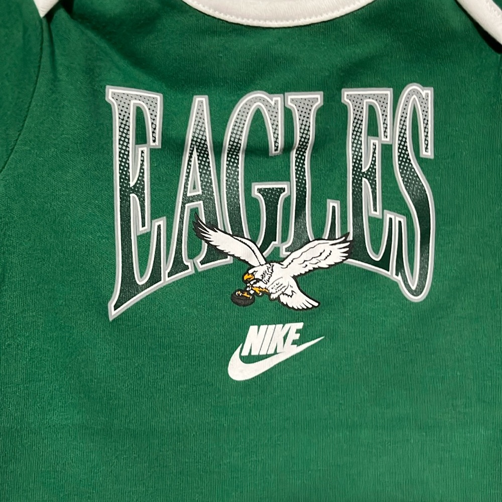 Philadelphia Eagles, Nike 3 piece creeper set, NWOT 3/6 months - Picture 3 of 6